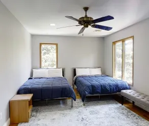 Huntington Northport 7 Bedroom for Great Memories - Image 2