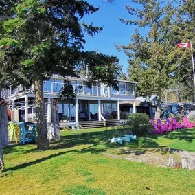 Lovely waterfront, 2-3 BR with sunroom/office - Image 4