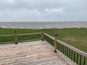 Sheila’s Waterfront Cottage for Rent - Image 4