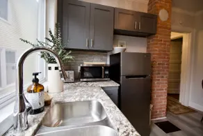 Cozy & Walkable Elmwood Village Charmer - Image 3