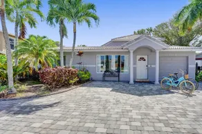 Openings for the FIFA World Cup at the Blue Wave Beach Home! - Image 2