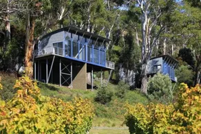 Panoramic views from your stunning 'Treehouse' - Image 4