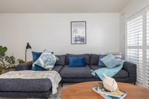 Cosy Ocean View Apartment with free parking! - Image 2