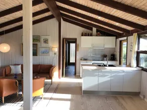 The beach house is 250 meters from the North Sea. - Image 5