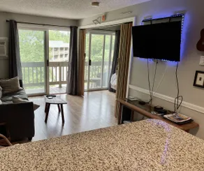 Beautiful Condo w/ Resort & Venue Amenities - Image 5