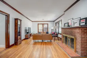 Matador Manor - 5 bed/5bath, walkable to TTU - Image 3