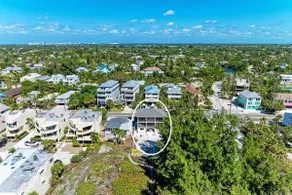 Located Directly on World Famous Siesta Key Beach! - Image 5