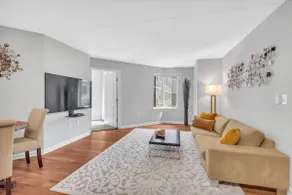 Luxurious Suite King/Queen Beds in North Bethesda - Image 3