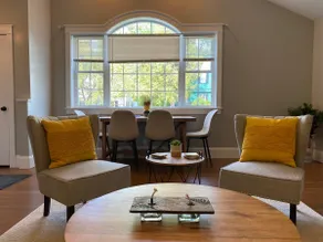 Beautiful 2 BR home, quiet, minutes from downtown - Image 5