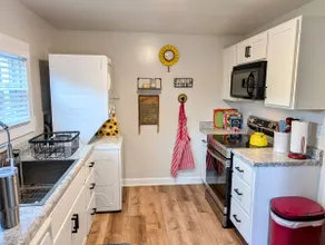 The Little House - Image 5