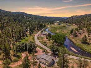 Welcome! 4 bedroom (6 bed) 3 bath River House - Image 2