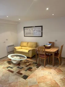 Spacious studio in residence with pool - Image 5
