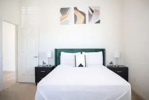Luxury Modern 4Bed 3Bath Home Near 120 and Parks - Image 3