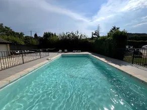 House with pool near Gorges de l'Ardèche - Image 2