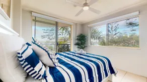 Hampton Beachside Apartment - Image 5