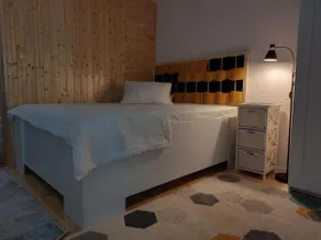 Studio 22 - Image 5