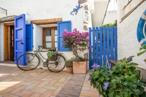 Fisherman's House by the sea - Image 3