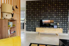 3 Bedroom Penthouse Near Airport - Image 4