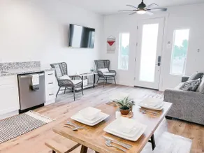 2BR Retreat Near Zion•Bryce•Wave: Hot Tub + Views! - Image 5