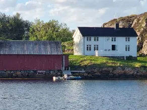 Charming seaside cabin - Image 2