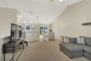 Peaceful 5 Bedroom Home - Image 2