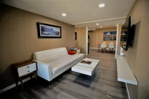 Lake View New Guest Suite  in Golf Course w/ King Bed - Image 5