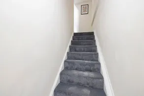 2 bedroom apartment on Peebles High Street - Image 4