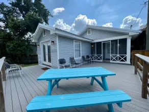 2 bd 2 ba Depot District free parking & w/d! - Image 2