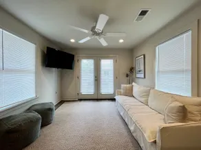 2 bd 2 ba Depot District free parking & w/d! - Image 3