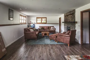 Peaceful 3-Bedroom Farm Stay with Indoor Fireplace - Image 3