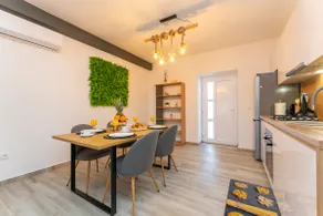 Deluxe Apartment 1 with terrace - Image 5