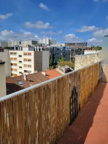 Sunny studio w balcony, close to pte Versailles - Image 2