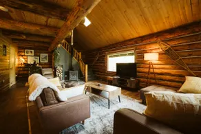The Airstrip - Runway Cabin - Image 5