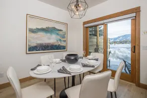 Contemporary townhome in the heart of Town Center - Image 5