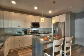 Chic and Cozy Luxury Private Guest House - Image 4