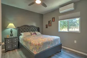 Chic and Cozy Luxury Private Guest House - Image 2