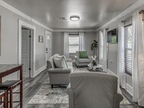 The Madison Greens, Beautiful Downtown Getaway - Image 5
