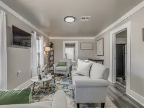 The Madison Greens, Beautiful Downtown Getaway - Image 2