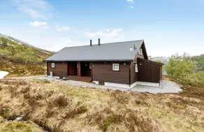 Bright and nice vertically divided cottage for rent - Image 2