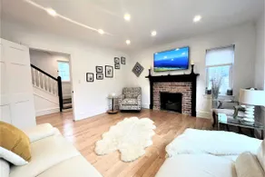 Rideau River / Kingsview Park / Tudor Style House - Image 4