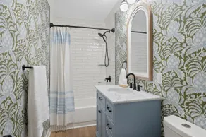 Cottage Row: Gardiner - Image 2