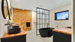 A Luxury New York Style 4 Bedroom Penthouse - Image 4