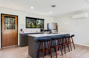 One bedroom cottage with outdoor spa - Image 2
