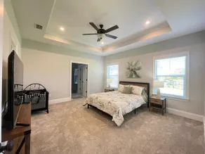 Serene Sage Stay Sleeps 8, 4 Bedrooms , Pool & BBQ - Image 5