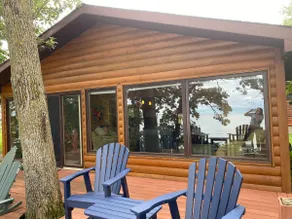 Beautiful Lakefront Property with Guesthouse - Image 3