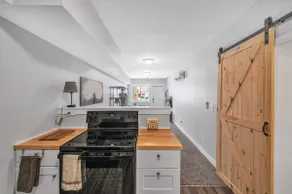 The Cathedral Getaway - Unit 2 - Image 5