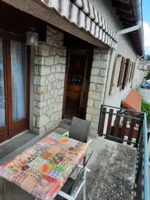 5-person apartment in the heart of Monistrol - Image 5
