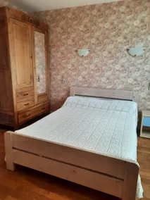 5-person apartment in the heart of Monistrol - Image 3