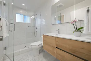 Chic and Comfy Home in the Heart of Silicon Valley - Image 5
