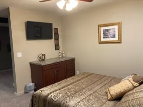 Condo in the heart of Sterling 3C - Image 2
